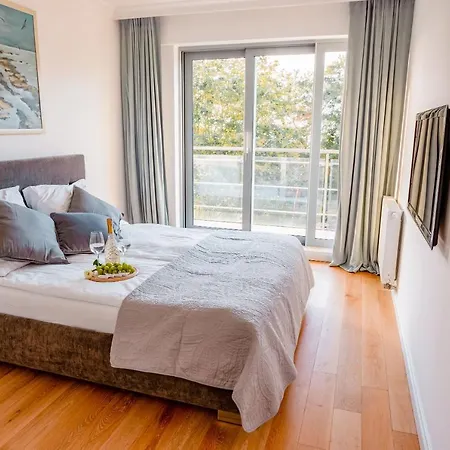 Your Holidays Promenada Gwiazd 28 Апартаменты