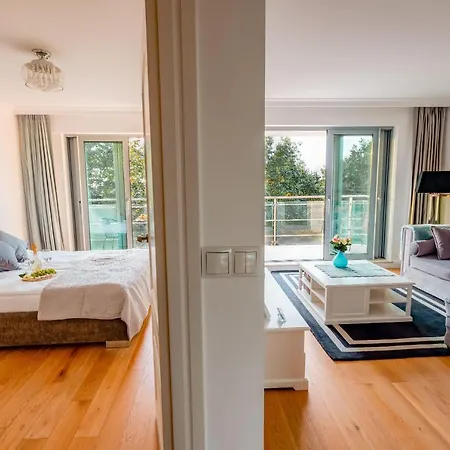 Your Holidays Promenada Gwiazd 28 Апартаменты