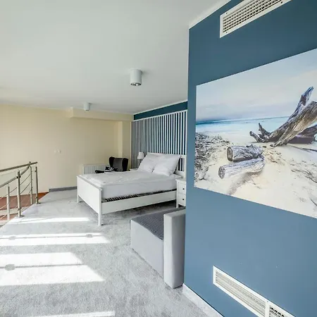 Your Holidays Promenada Gwiazd 28 Апартаменты *