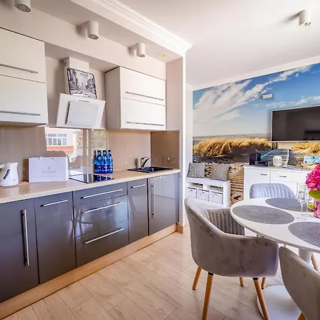 Your Holidays Promenada Gwiazd 28 *