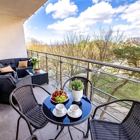 Your Holidays Promenada Gwiazd 28 米兹多洛杰