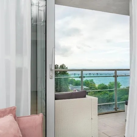Your Holidays Promenada Gwiazd 28 米兹多洛杰