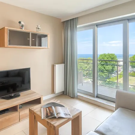 Your Holidays Promenada Gwiazd 28 *
