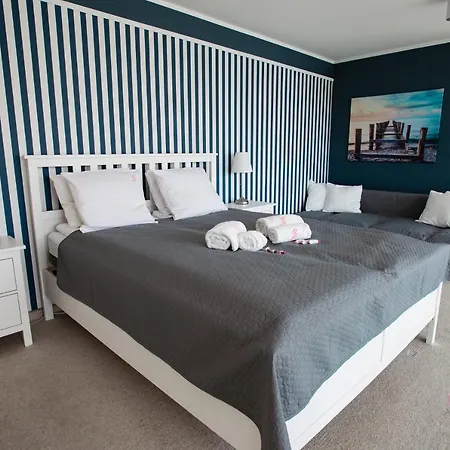 Your Holidays Promenada Gwiazd 28 *