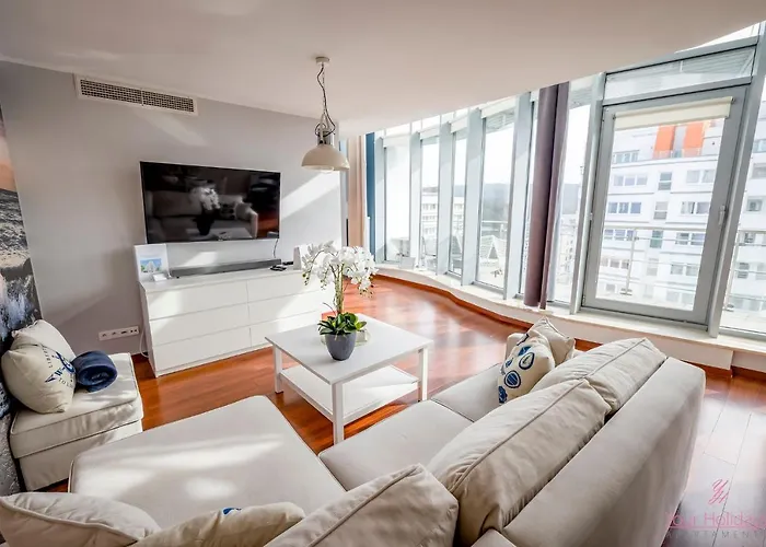 Your Holidays Promenada Gwiazd 28 *